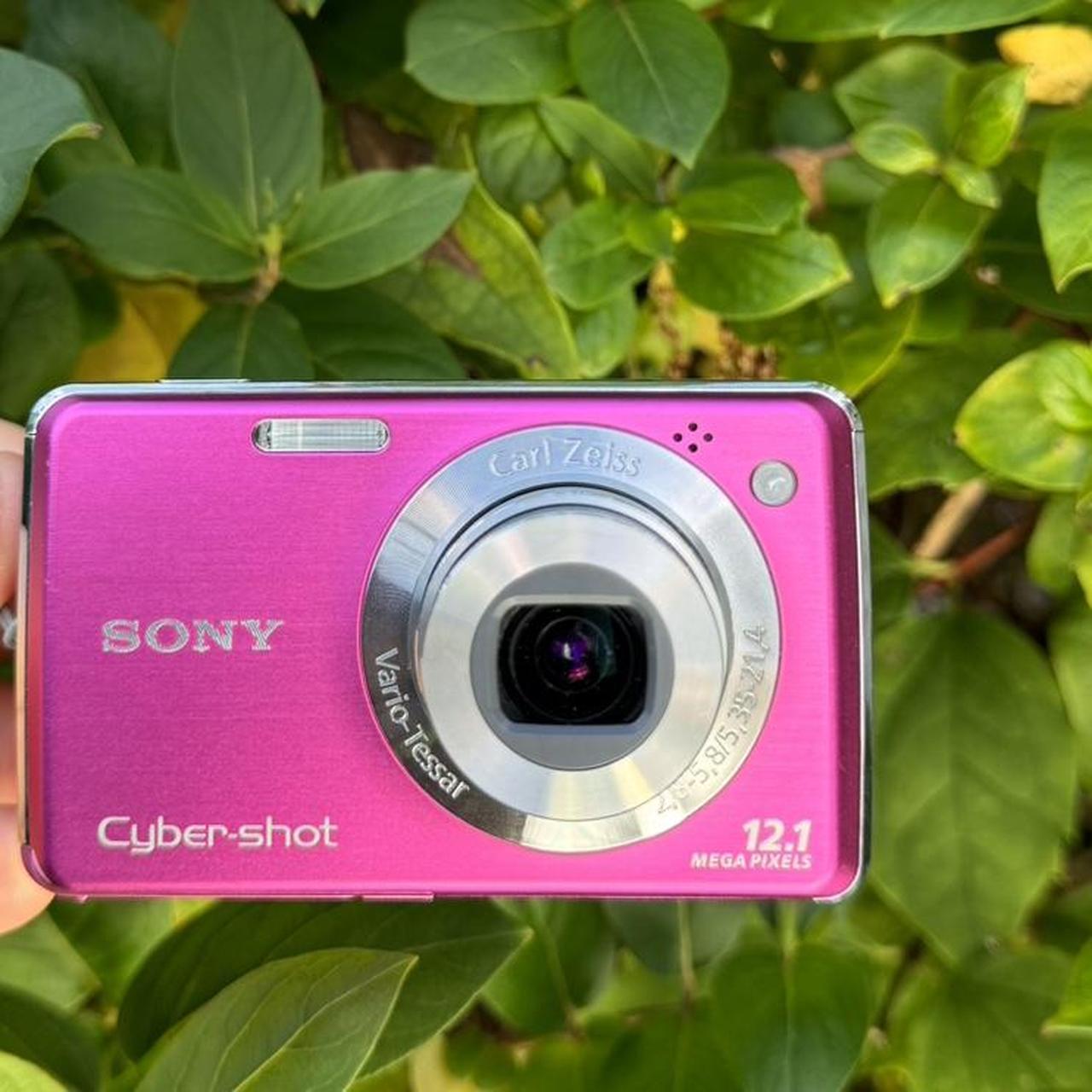 Sony Cybershot DSC W220 12.1 MP Pink