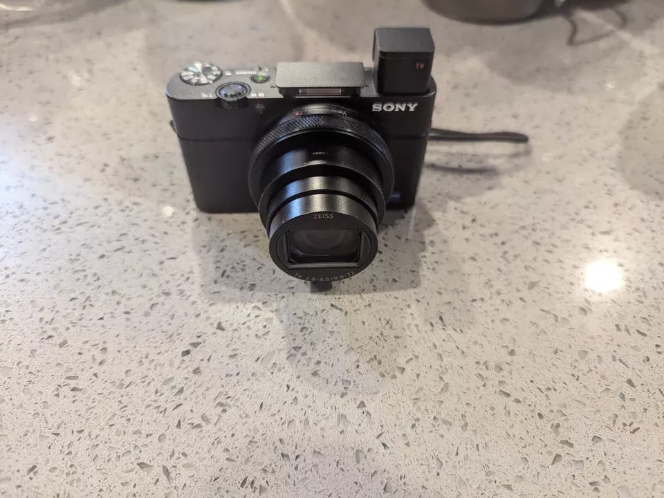 Sony Cyber-Shot RX100 VII 4K UHD 20.1MP Compact Digital Camera - DSC-RX100M7