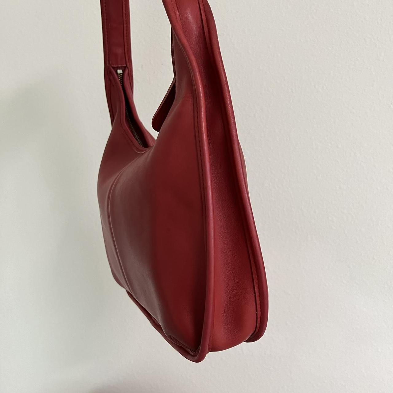 Vintage Coach Ergo Zip Hobo 9025 redYear made:...